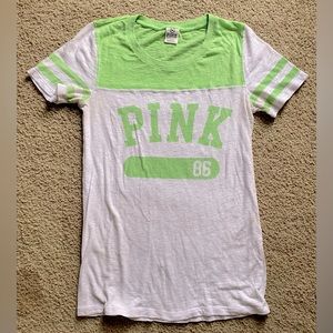 PINK Womens Medium Tee